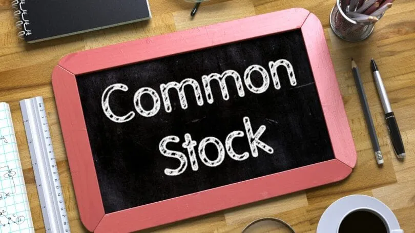 Cổ phiếu phổ thông là gì? Quyền lợi khi nắm giữ cổ phiếu phổ thông