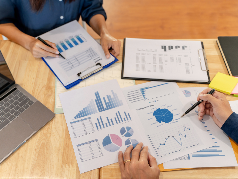 Công thức tính giá cổ phiếu sau khi chia cổ tức và ví dụ thực tế